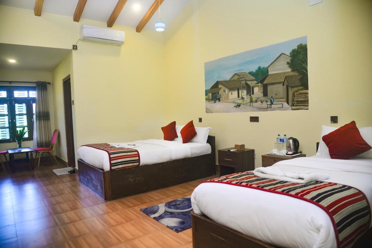 Unique Wild Resort Sauraha Exterior photo
